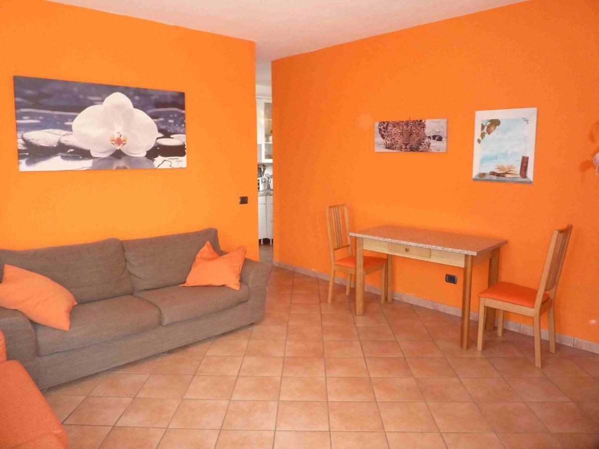 Villa Casa Malandrino à Porto Valtravaglia Extérieur photo